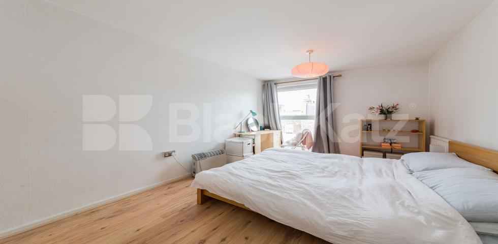 			NEW INSTRUCTION, 1 Bedroom, 1 bath, 1 reception Flat			 Elia Street, ANGEL N1